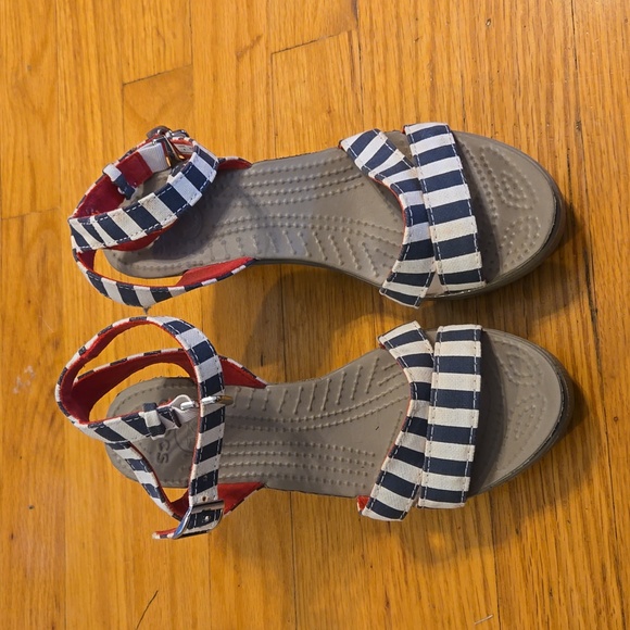 CROCS Shoes - Crocs Wedge Navy/White Striped. Size 6W Women. Nautical.
